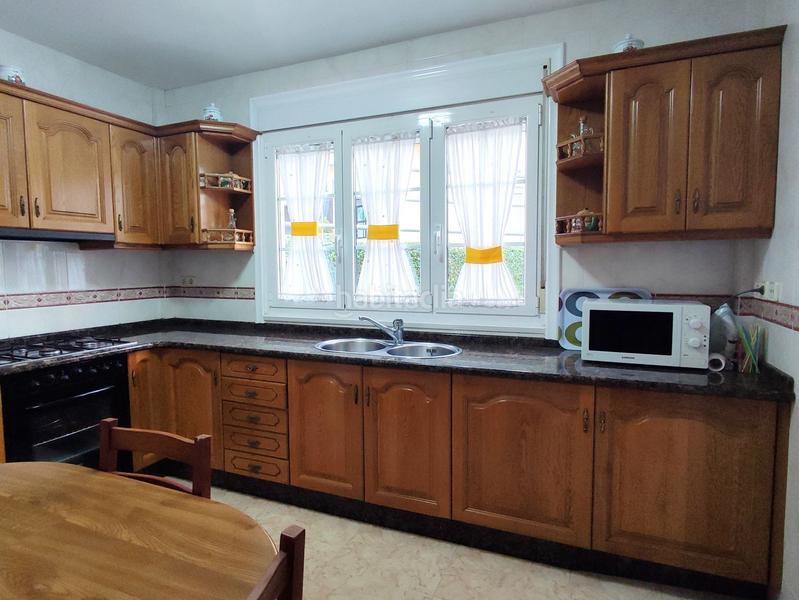 Foto 1a4bcb51-4029-43a6-90a1-152c1f34fb9d. Casa en Carral