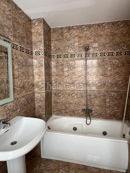 Foto 08e62216-7c47-4621-ab33-fb45fce6ec6b. Alquiler piso en rúa san andrés 17 elegante piso en alquiler en calle san andrés – ¡confort y estilo en plena ciudad! en Coruña (A)