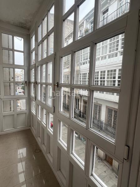 Foto 3ed7b73d-546e-4fd8-ac2e-de38c4bb2f32. Alquiler piso en rúa san andrés 17 elegante piso en alquiler en calle san andrés – ¡confort y estilo en plena ciudad! en Coruña (A)