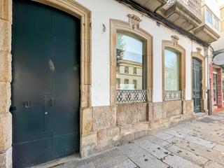 Business premise in Rúa Real