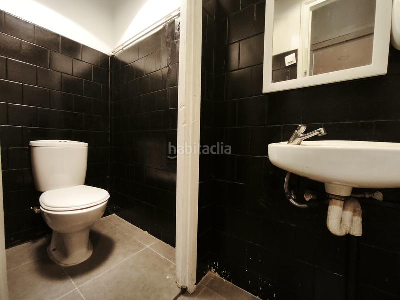 Foto c008bce8-7980-4b2d-8019-dbd300aeec01. Local comercial local en venta en calle sol, en Centro Ferrol