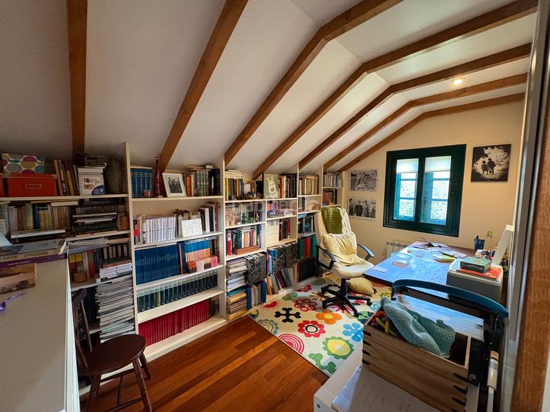 Foto 0f867f84-0ebb-45fc-8c03-cd70962d88af. Chalet con camino riscaldamento parcheggio in A Gándara Narón