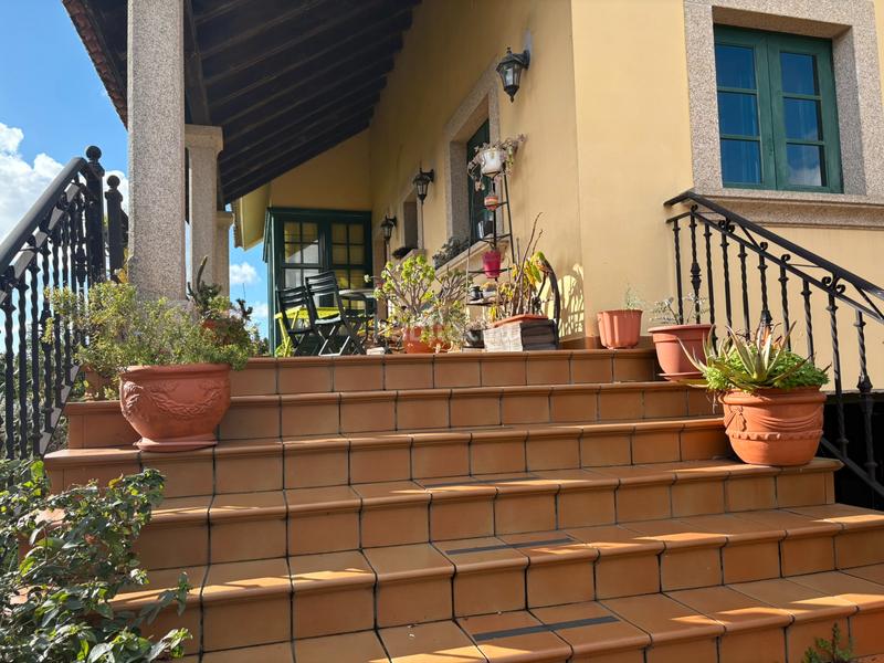 Foto 228b698b-c287-4a57-b033-8abacaaeb968. Chalet con camino riscaldamento parcheggio in A Gándara Narón