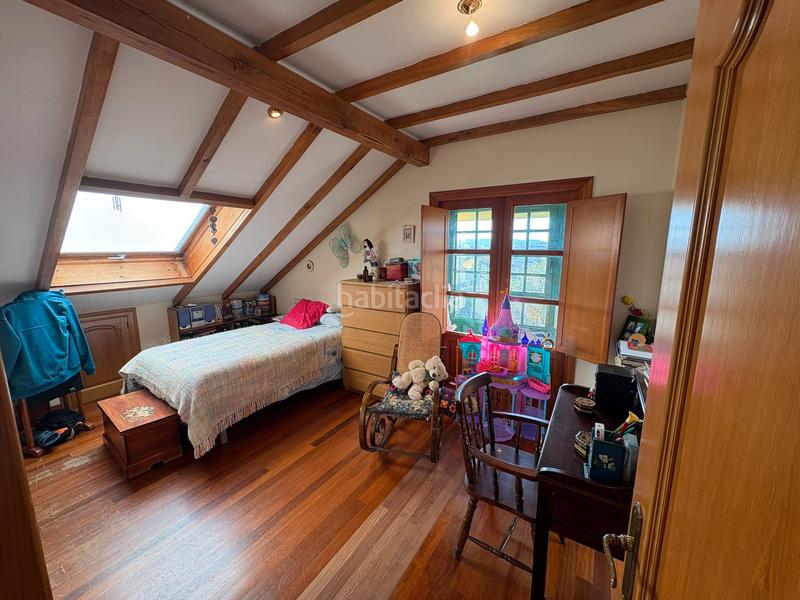 Foto 365c05a9-fbea-45f7-bdbc-7cdd3218134f. Chalet con camino riscaldamento parcheggio in A Gándara Narón