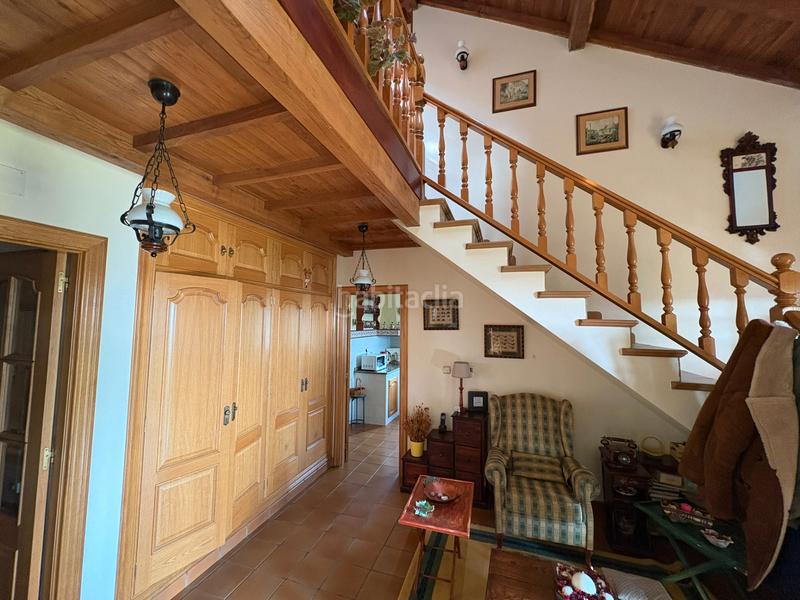 Foto a2a6260d-59f2-457c-82ce-912f35d25892. Chalet con camino riscaldamento parcheggio in A Gándara Narón