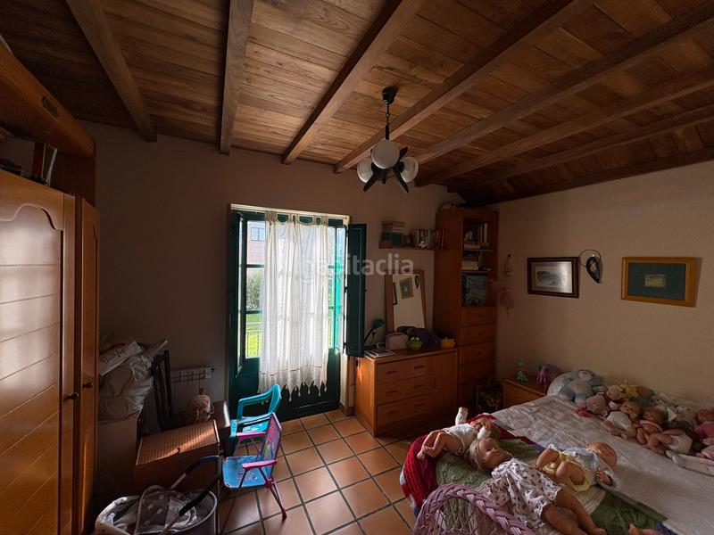 Foto b82fefe4-4b1d-4e41-bd0b-0791c7725be8. Chalet con camino riscaldamento parcheggio in A Gándara Narón