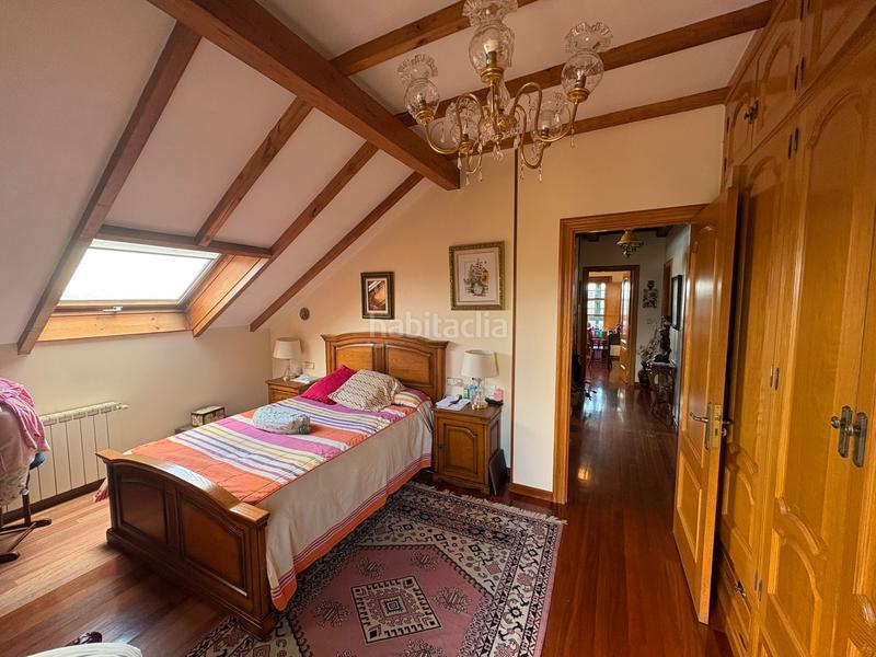 Foto decd8128-e1eb-4ad4-a260-93664027c1de. Chalet con camino riscaldamento parcheggio in A Gándara Narón