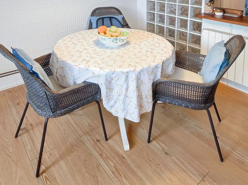 Foto a6f5d9e3-0d51-4e84-9a79-457e7c456a91. Casa a avenida de caión 19 a Arteixo pueblo Arteixo