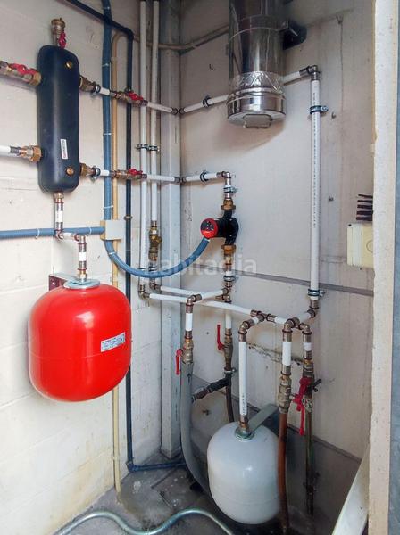 Foto 4dfe6faa-d551-45b6-98f8-a9b0535dadfb. Haus in avenida de caión 19 in Arteixo pueblo Arteixo