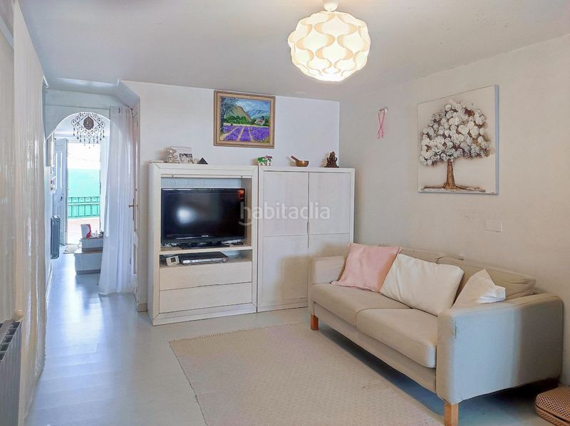Foto efdfe614-fe65-4b2d-9828-79646dbf0c7d. Casa a avenida de caión 67 a Arteixo pueblo Arteixo