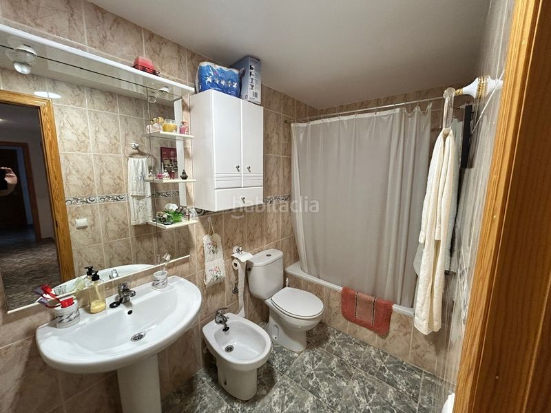 Foto ced756b5-d72b-40d0-959d-4d30678fc124. Apartament amb aparcament a Miramar