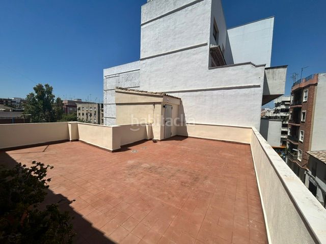 Foto 3ee30393-40f6-4926-b801-d6516fd3c75e. Casa amb calefacció aparcament a Alaquàs