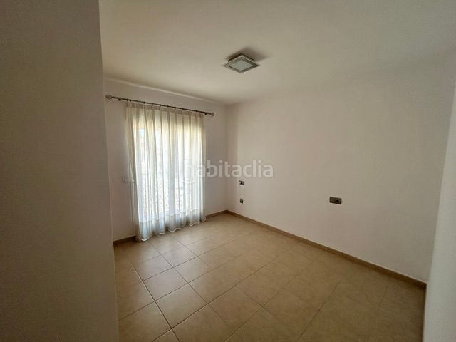 Foto 45a1f38d-254c-4d4a-a574-fb8e78144908. Casa amb calefacció aparcament a Alaquàs