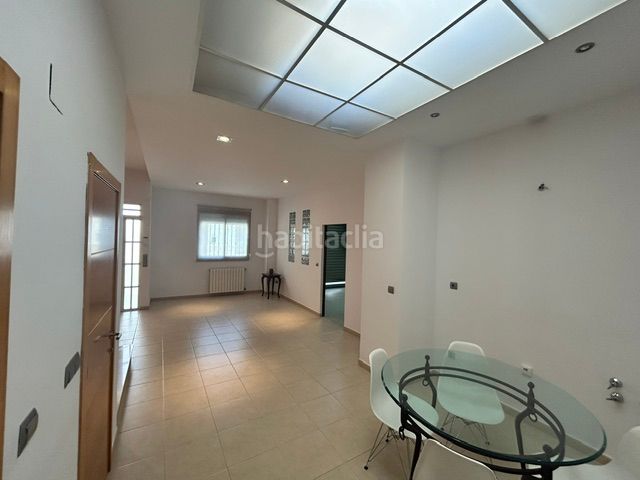 Foto b201bb7d-4027-4f6b-9f31-e83b0b4927d8. Casa amb calefacció aparcament a Alaquàs