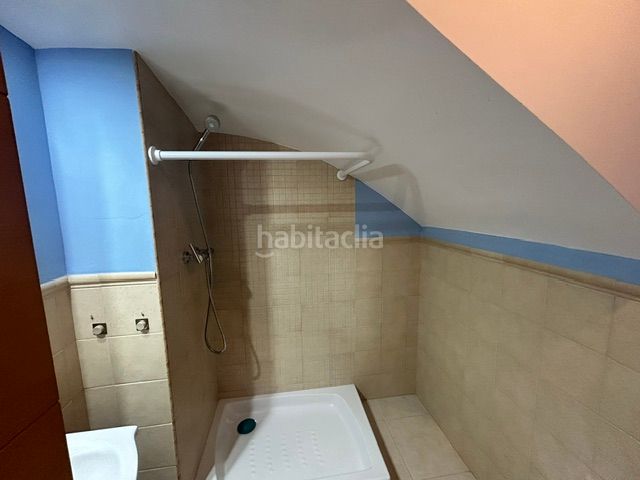 Foto cff9fd6f-9122-4038-beb8-8a0bb4023f65. Casa amb calefacció aparcament a Alaquàs
