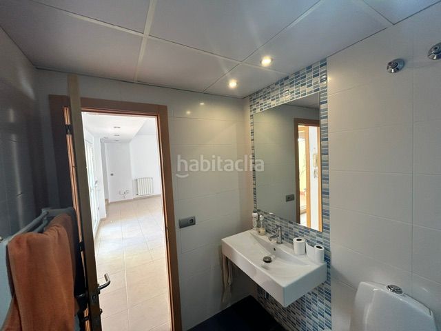 Foto df6941e1-c994-4ecf-ba97-2e8201a981a1. Casa amb calefacció aparcament a Alaquàs