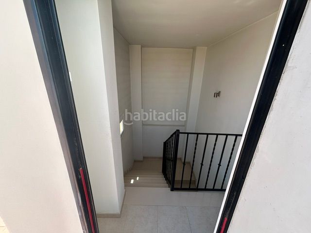 Foto e1fcf8a6-268f-47ce-b93f-dc59e56014b9. Casa amb calefacció aparcament a Alaquàs