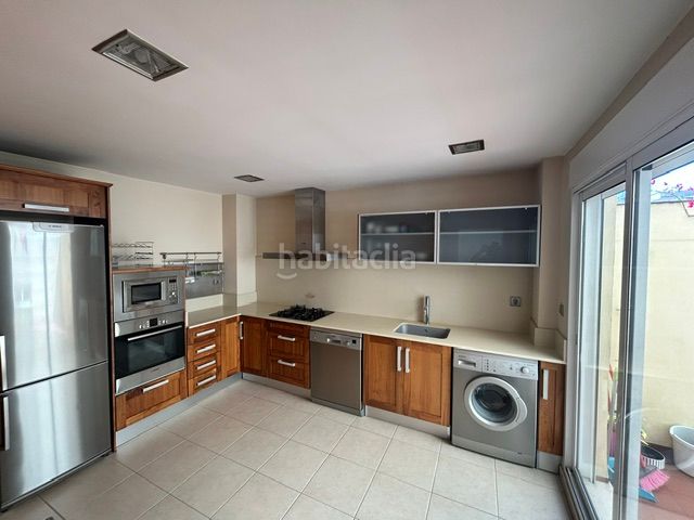 Foto ff36034d-9108-4a31-badf-e18e3b80d290. Casa amb calefacció aparcament a Alaquàs