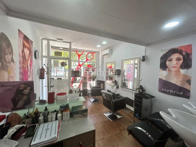 Foto d6531375-4e27-489b-9db9-efd6b14985c2. Local comercial a Alaquàs