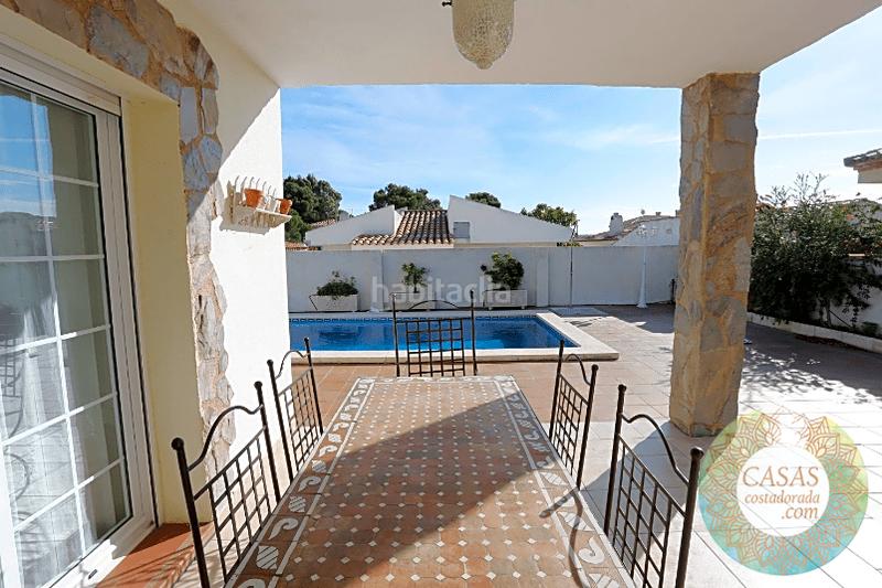 Foto a8a34304-ad29-4dd8-a22e-9523bd46032f. Casa amb piscina a Centre Miami Platja