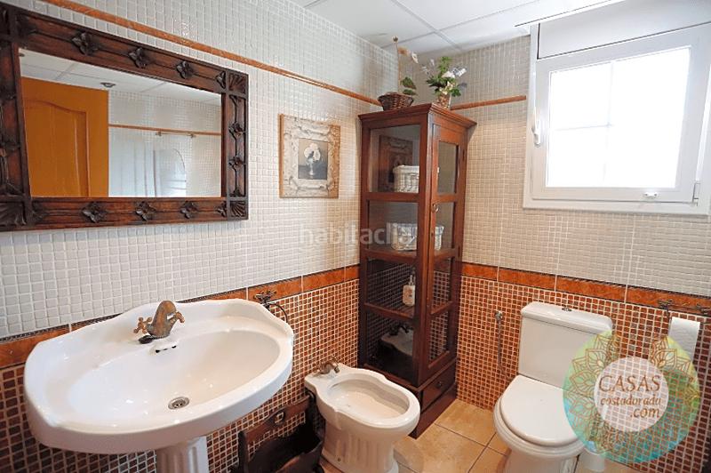 Foto ab2c6a72-8874-42a8-956b-b9395fc33450. Casa amb piscina a Centre Miami Platja