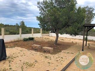 Terreny residencial  Carrer coll de balaguer. Casas costa dorada os ofrece una parcela en la zona media de la