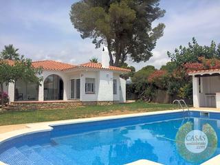 Casa  De les tres cales. Chalet cerca del mar en tres cales