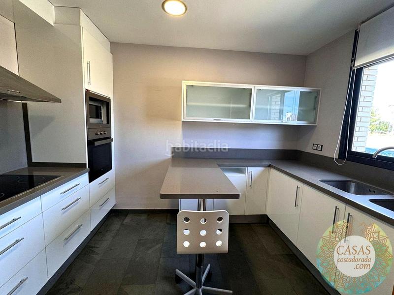 Foto 06c51138-7d87-4221-966a-92ae30cc7ded. Casa amb aparcament a L´Ametlla de Mar Ametlla de Mar (L´)