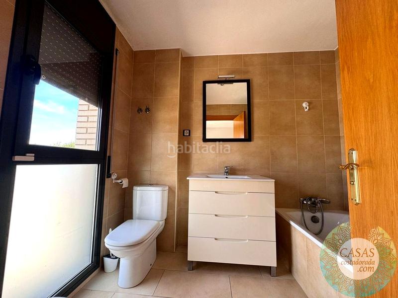 Foto 85d95481-932d-4230-b5cc-d6140d50813c. Casa amb aparcament a L´Ametlla de Mar Ametlla de Mar (L´)