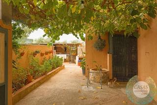 Haus in Xerta. Casa con piscina y preciosas vistas en xerta
