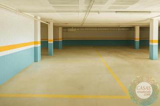 Autoparkplatz  Carrer constitució. Plaza de parking en lametlla de mar