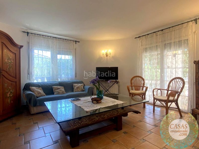 Foto c5624d1a-b9fc-4e02-b3a7-1f21e6b57e71. Casa amb piscina a Les Tres Cales Ametlla de Mar (L´)