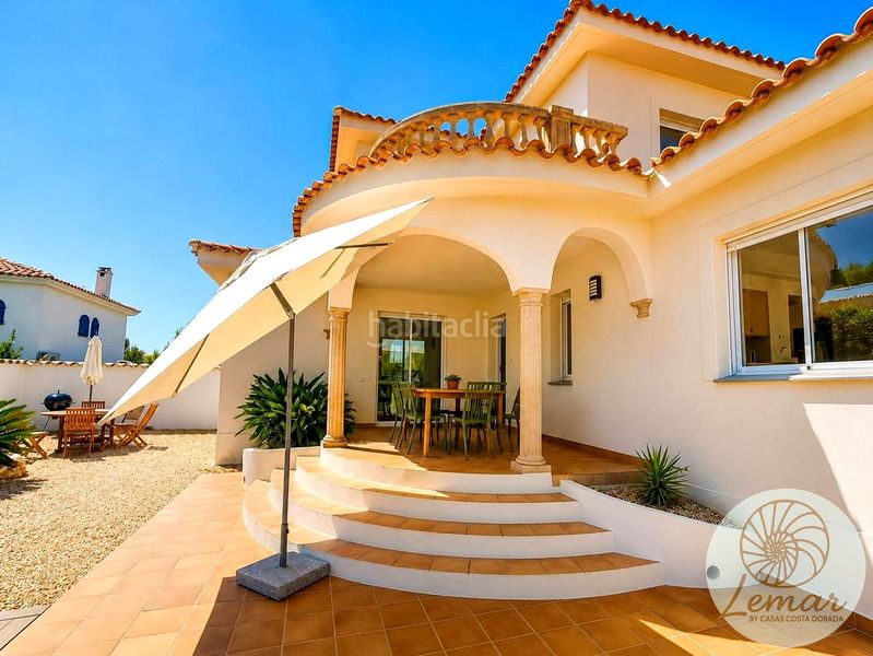 Foto 005d2a2a-aad1-4385-a085-fb8ce38dea94. Casa chalet independiente en Calafat con vistas al mar y licencia turística en Ametlla de Mar (L´)