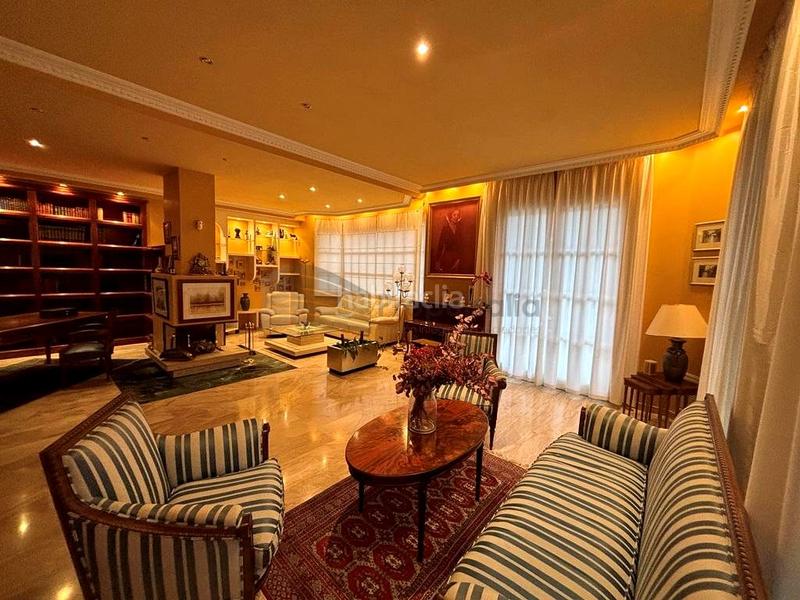 Foto 613f8731-1df3-4bcb-af02-b3b2d0ed506a. Casa amb calefacció aparcament piscina a Montecanal Zaragoza