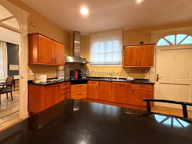 Foto aaa86b6e-e522-4c43-9f69-b693c3fbf4e2. Casa amb calefacció aparcament piscina a Montecanal Zaragoza