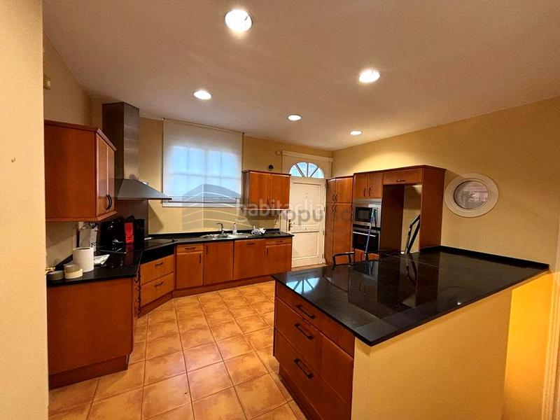 Foto e24df67a-2d02-4e0e-9930-e075dc946eea. Casa amb calefacció aparcament piscina a Montecanal Zaragoza