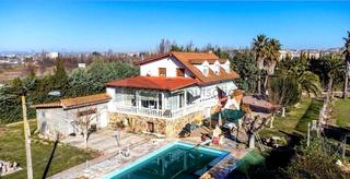 Casa  Del caracol. Espectacular chalet en una finca de 5.000 m2.