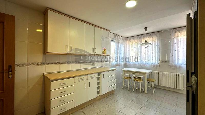 Foto 3e57876d-a33b-46ba-9a25-1eb1114e3881. Alquiler casa adosada preciosa vivienda pareada en Montecanal. en Zaragoza