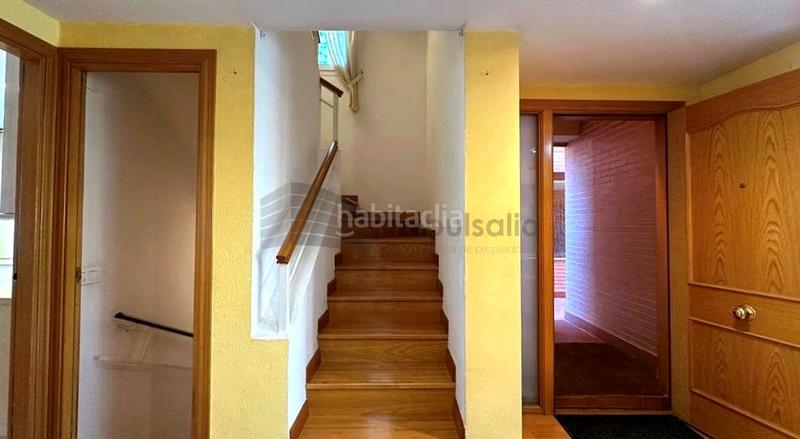 Foto 6a4e2992-086d-425c-865d-fcf650fac94d. Alquiler casa adosada preciosa vivienda pareada en Montecanal. en Zaragoza