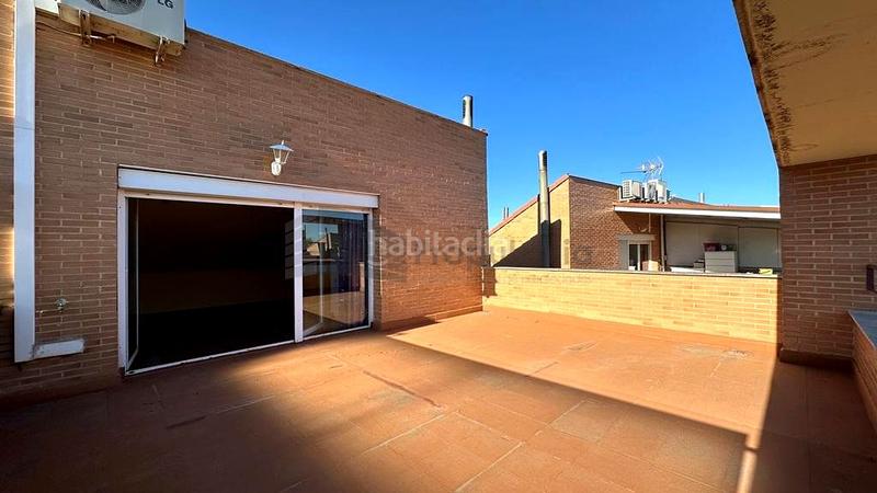 Foto 9d608134-c82e-494b-9558-de20e5d06f62. Alquiler casa adosada preciosa vivienda pareada en Montecanal. en Zaragoza