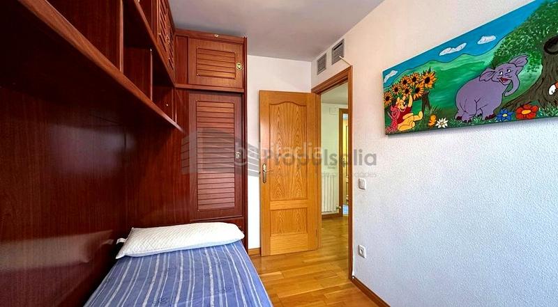 Foto bca880f3-ec32-4da9-b4cd-546b6b165f32. Alquiler casa adosada preciosa vivienda pareada en Montecanal. en Zaragoza