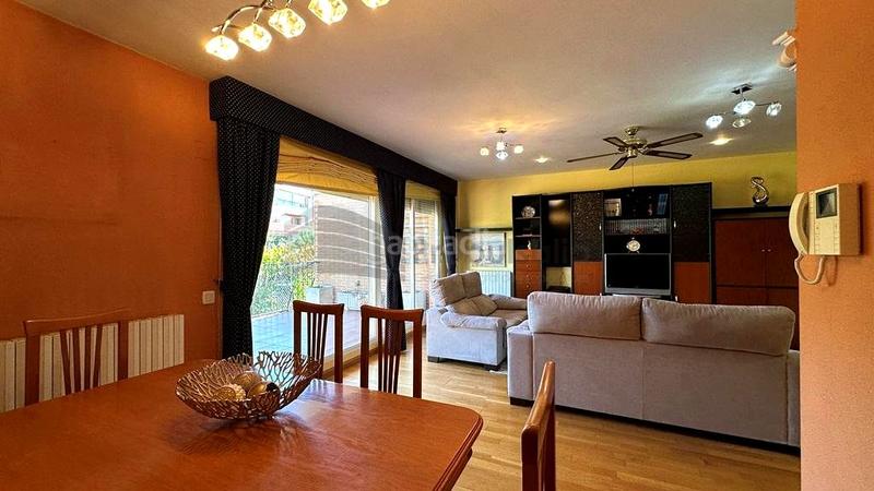 Foto acd3b2fb-5788-42a8-9369-59266f73f08e. Lloguer casa adossada amb calefacció aparcament a Zaragoza