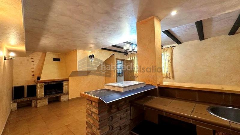 Foto 63a6acb1-fff8-4d70-9d3a-1a3013895fcf. Rent semi detached house with heating parking in Montecanal Zaragoza