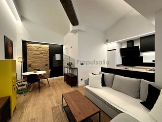 Rent Penthouse  De alonso v. Precioso ático abuhardillado tipo loft de diseño.