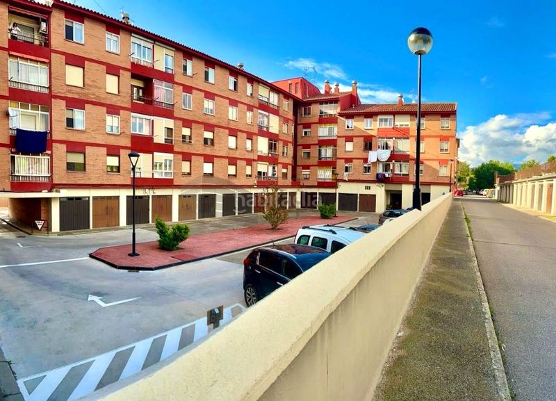 Foto a271e96b-6ece-47c7-b946-8af15492761c. Pis amb calefacció aparcament piscina a Tarazona