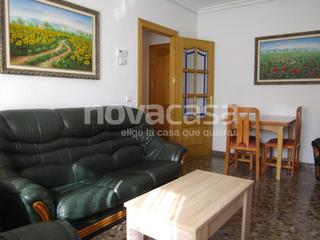Piccolo appartamento in Hospital. Apartamento de 2 dormitorios con trastero y ascensor