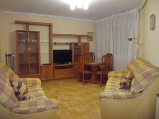 Location Appartement à Ensanche - Franciscanos. Piso en alquiler de 3 dormitorios amueblado. ascensor.