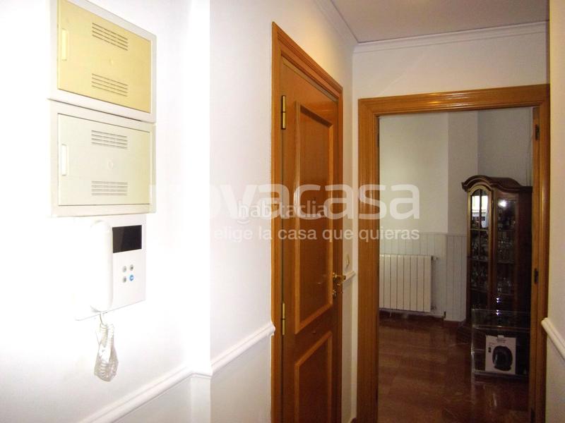 Foto 136405f8-9c72-4d07-9147-e4f01520357a. Àtic amb calefacció aparcament a Centro Albacete