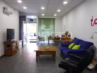 Lloguer Local Comercial a Fátima. Local de 140 m2 en alquiler. acondicionado