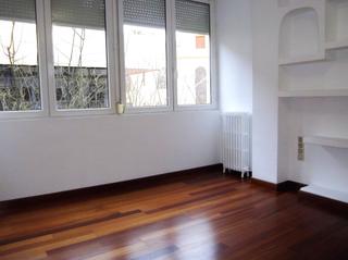 Alquiler Apartamento en Centro. Piso de 2 dormitorios con ascensor en alquiler. sin muebles